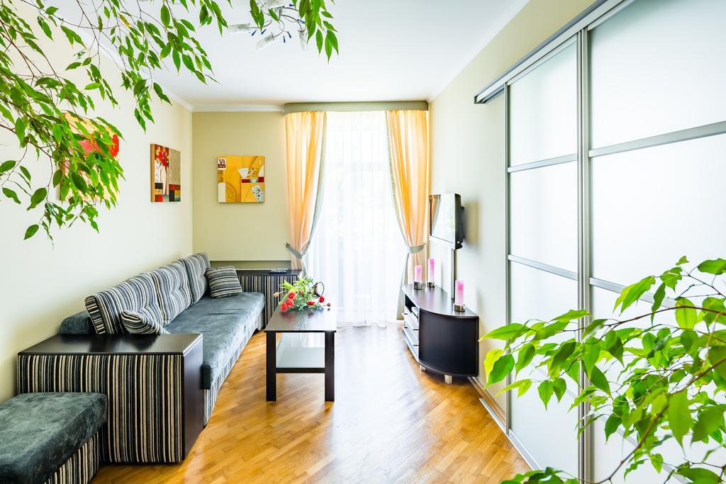 Apartment On Arkhipenka With Panorama View Lviv Extérieur photo